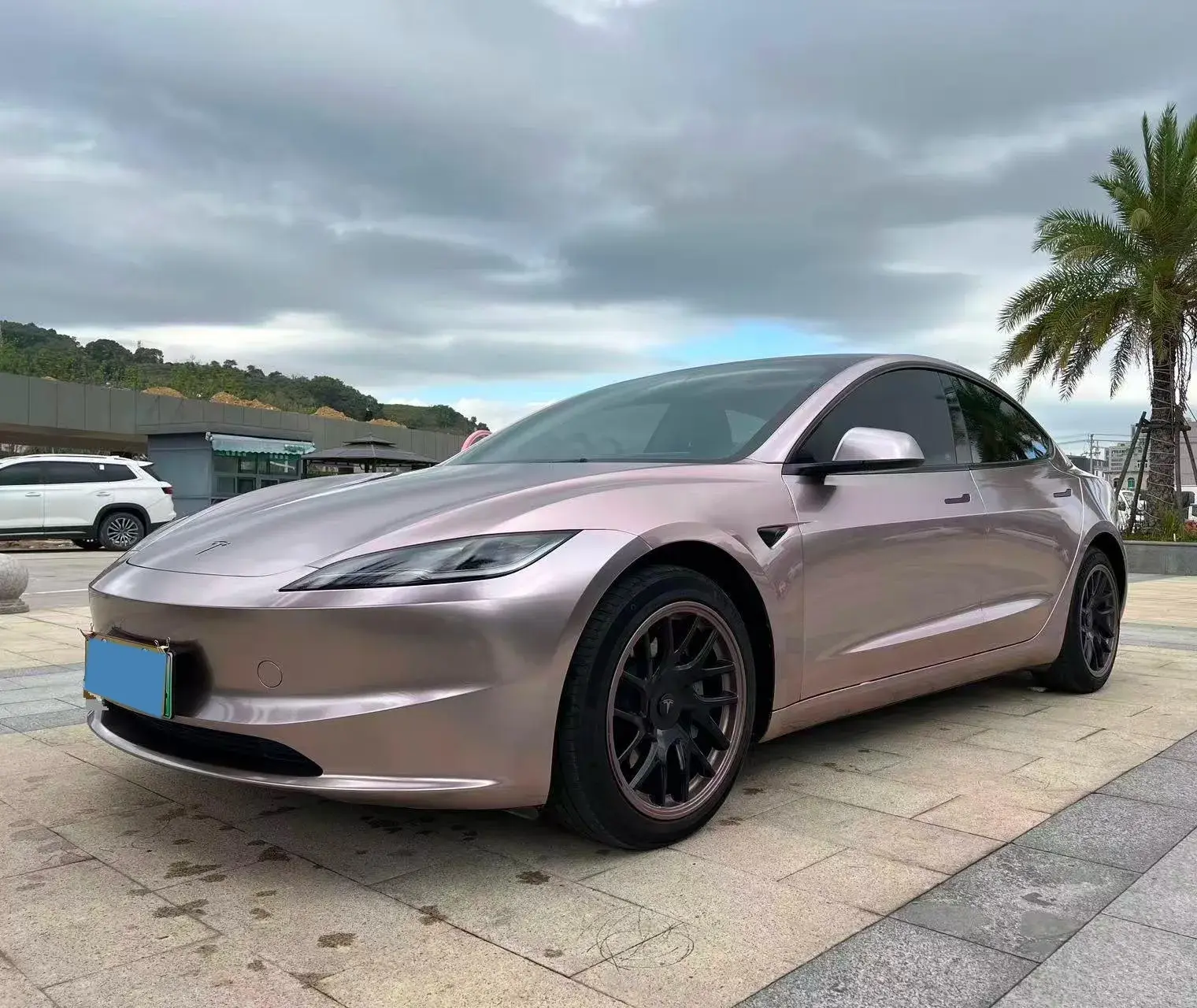 2023 TESLA MODEL view 1
