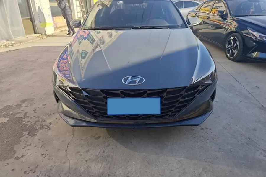 2021 HYUNDAI ELANTRA thumbnail 3