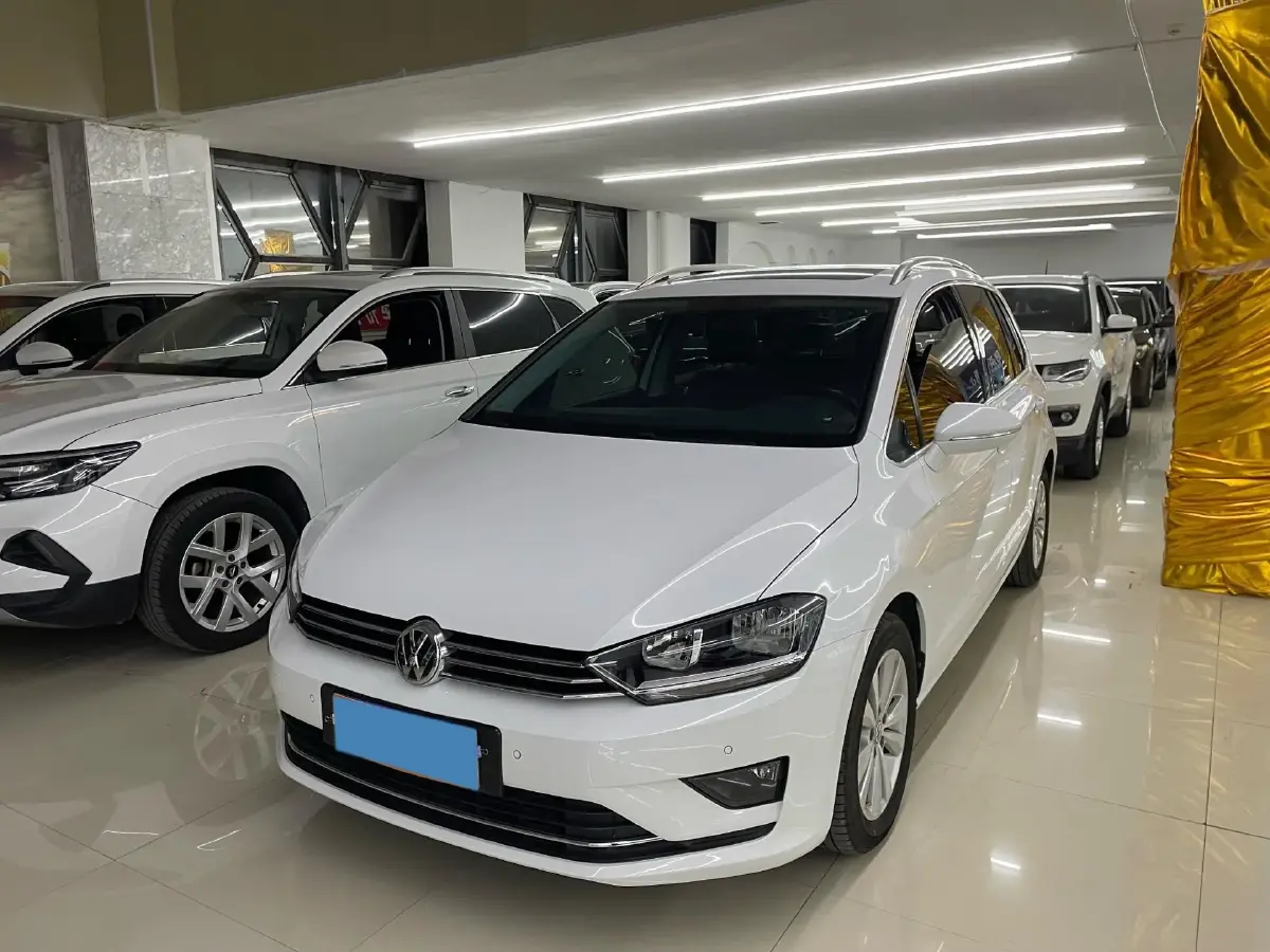 2018 Volkswagen Golf Sportsvan 1.4T 131HP L4 7DCT