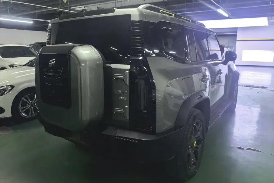 2023 JETOUR T2 thumbnail 2