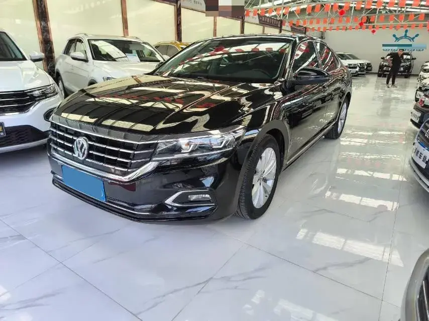 2019 Volkswagen Passat 2.0T 186HP L4 7DCT