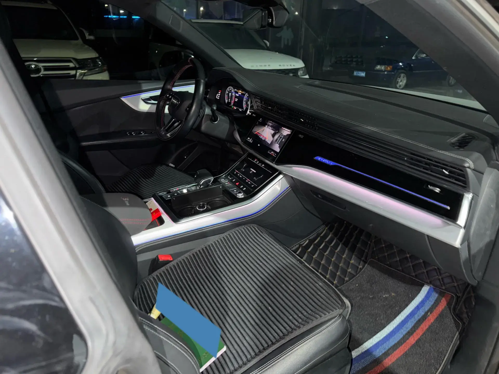 2019 AUDI Q8 thumbnail 4