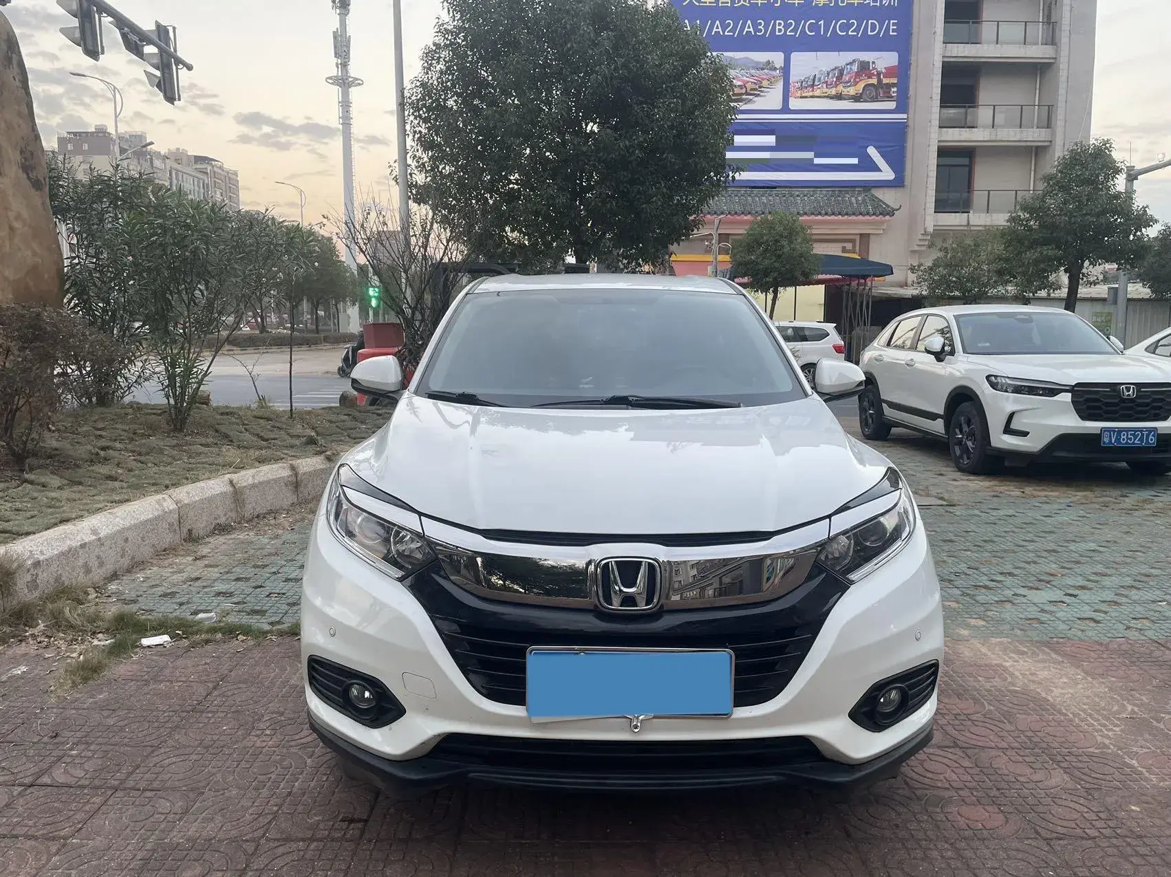2020 HONDA VEZEL thumbnail 4