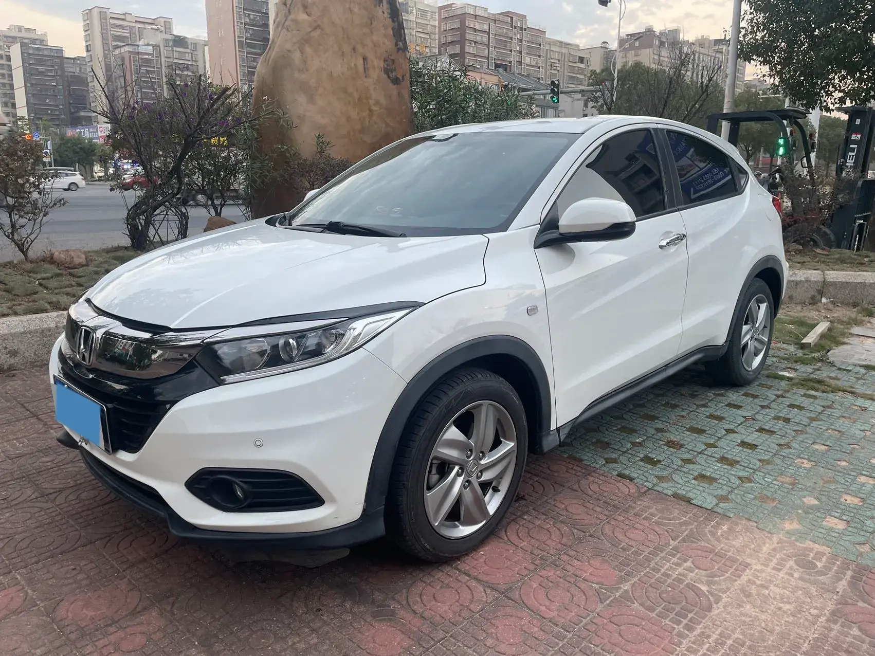 2020 HONDA VEZEL view 1