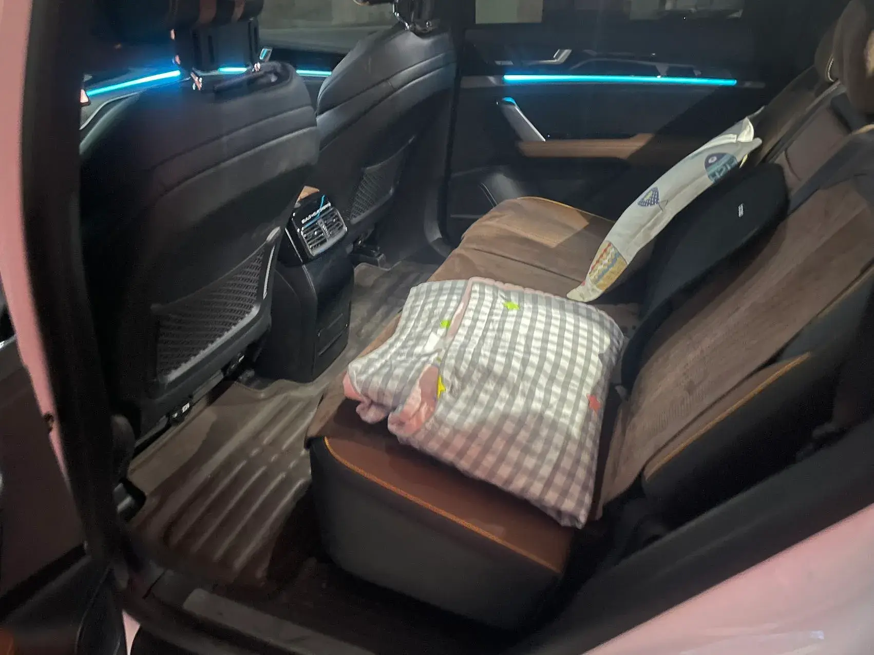 2021 BYD TANG thumbnail 3