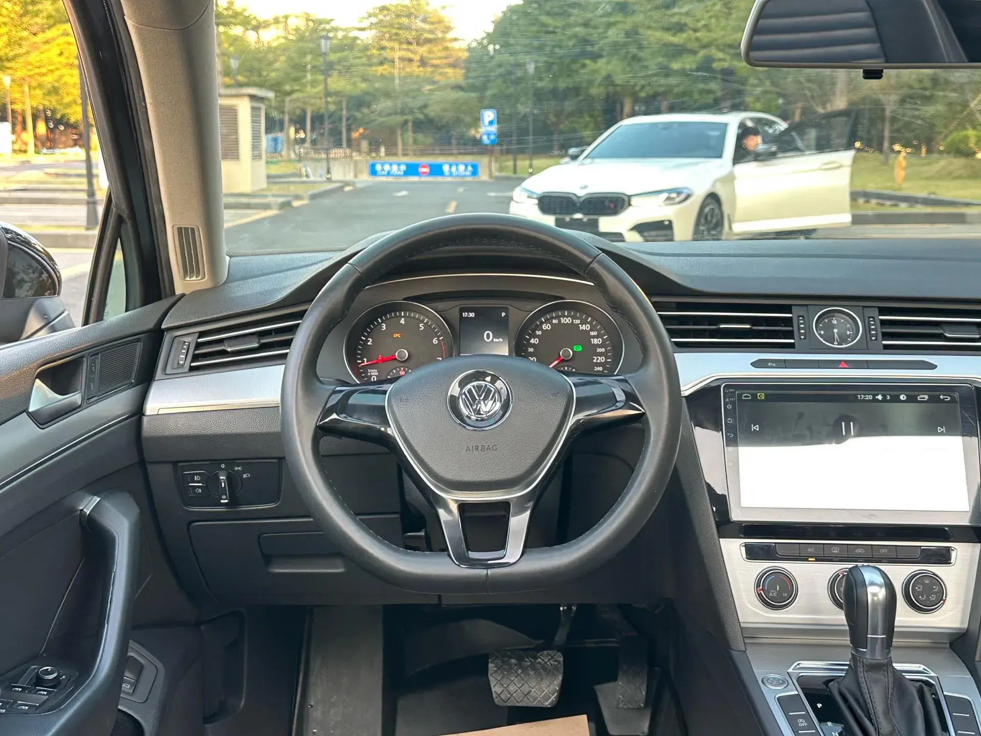 2018 VOLKSWAGEN MAGOTAN thumbnail 3