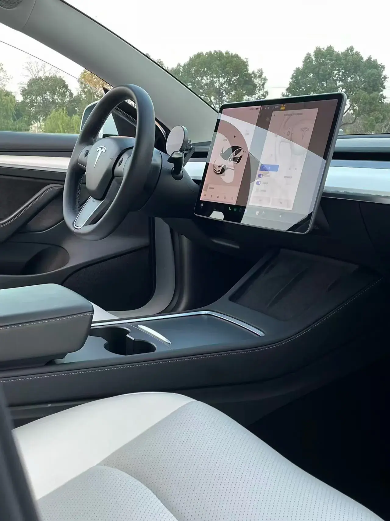 2021 TESLA MODEL thumbnail 3