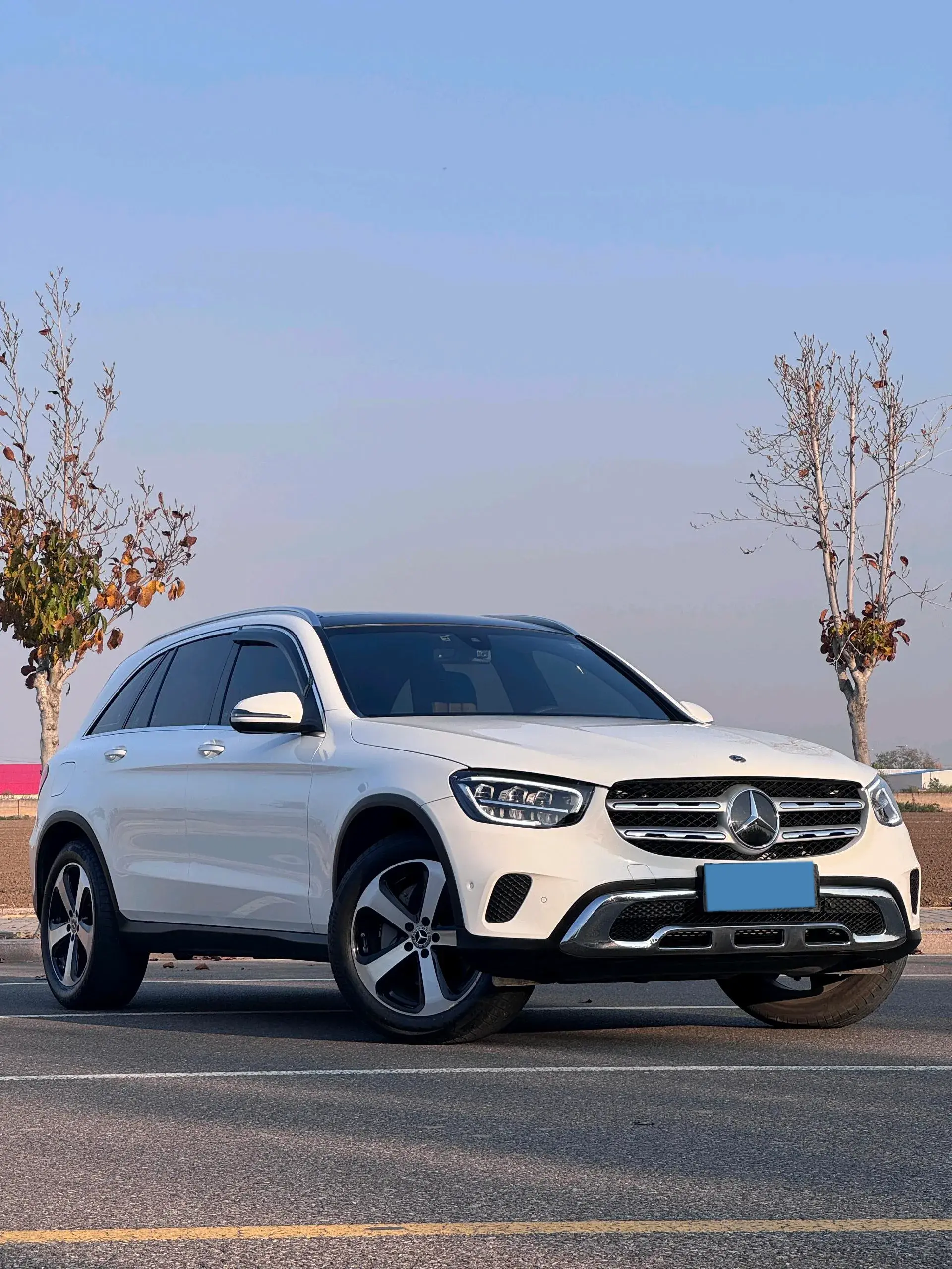2022 MERCEDES-BENZ GLC thumbnail 2