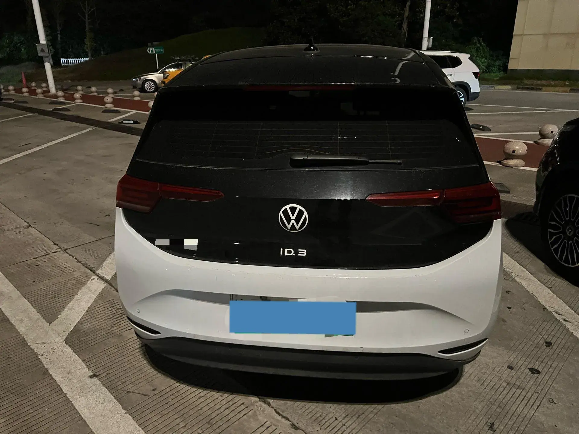 2022 VOLKSWAGEN ID.3 thumbnail 3