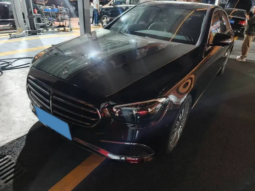 2021 MERCEDES-BENZ E view 1