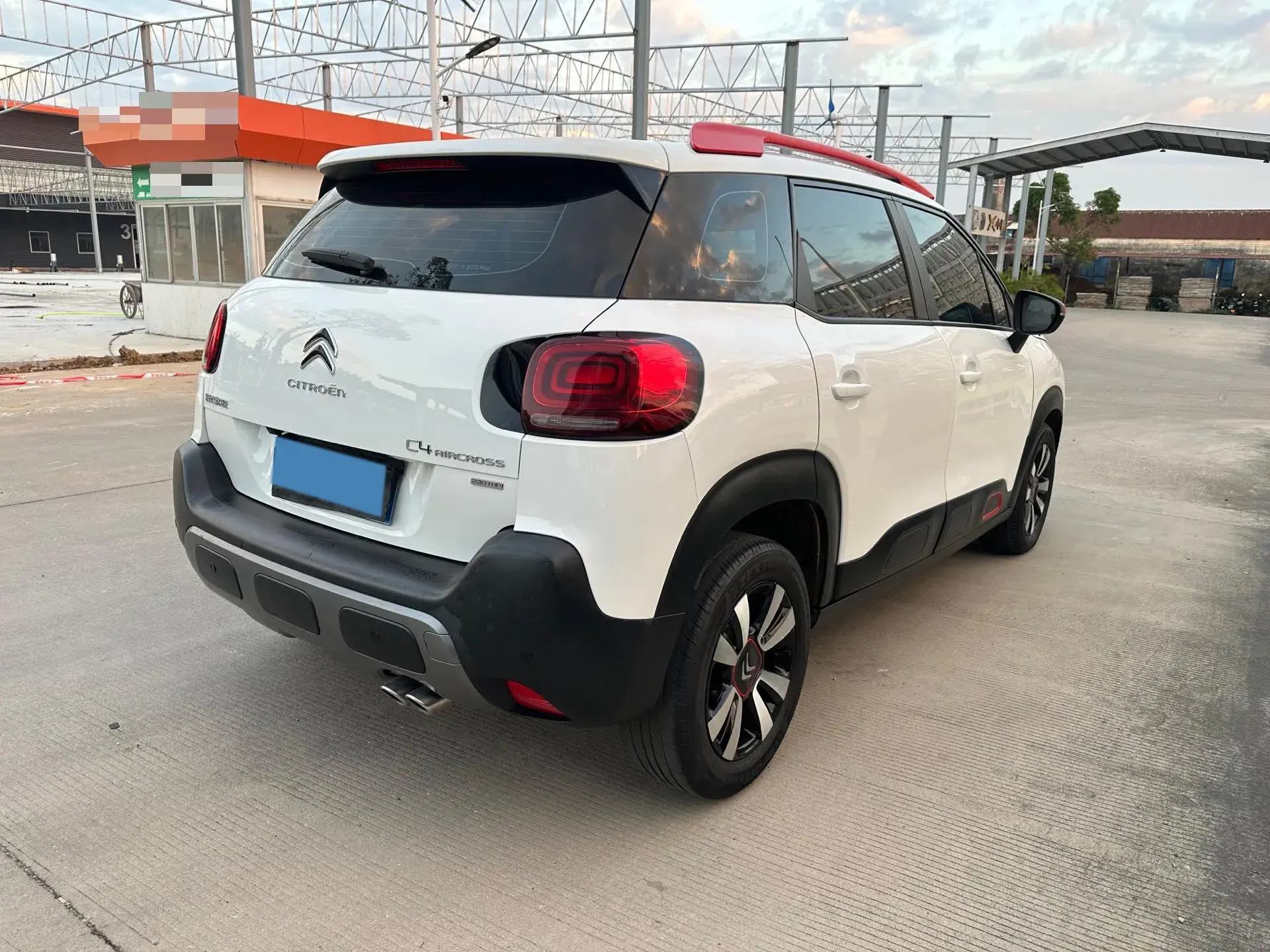 2018 CITROEN C4 thumbnail 3