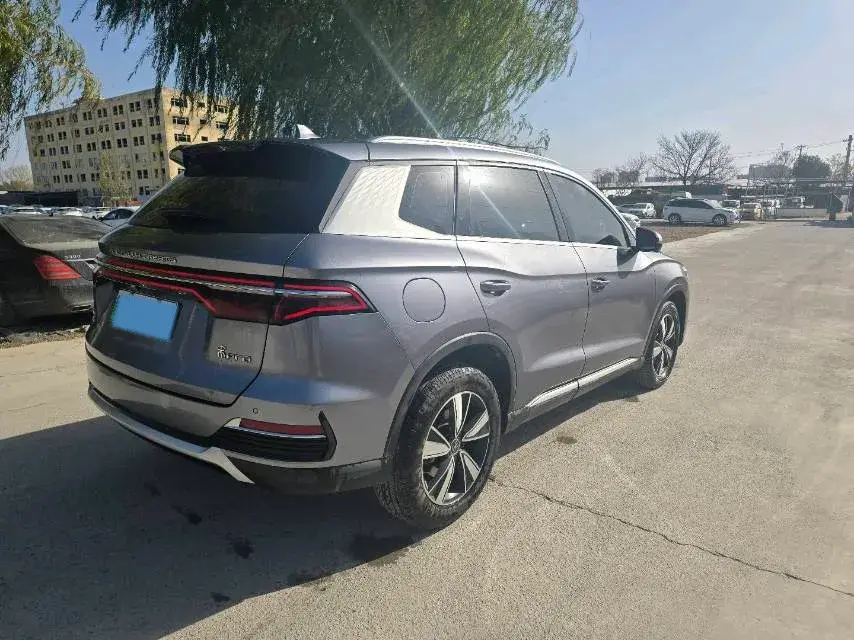 2022 BYD SONG thumbnail 4