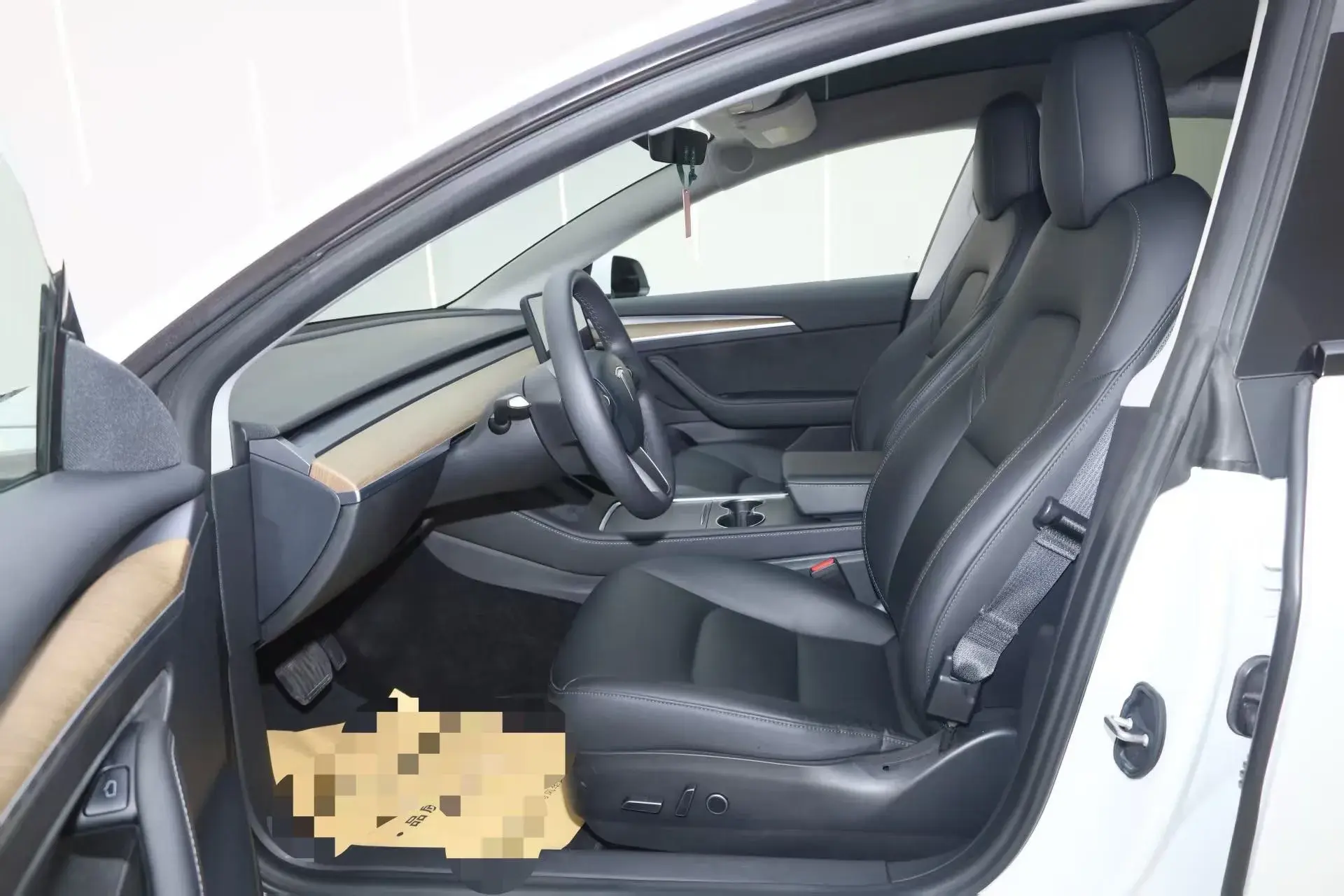 2023 TESLA MODEL thumbnail 2