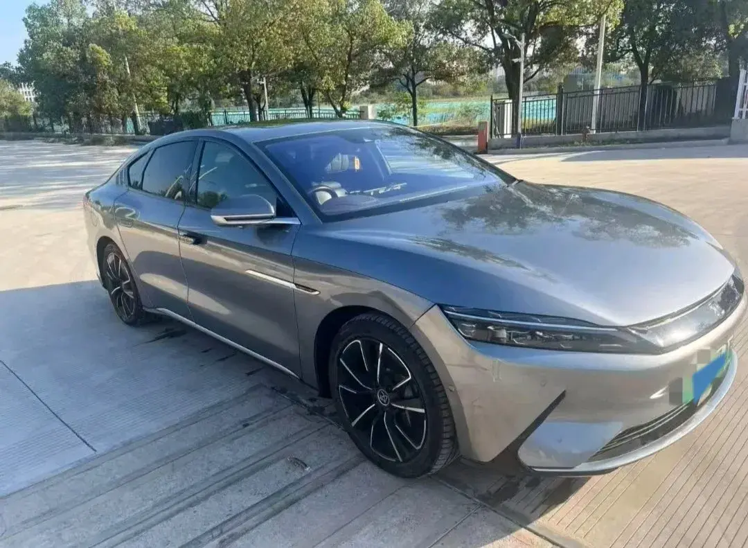 2020 BYD HAN thumbnail 2