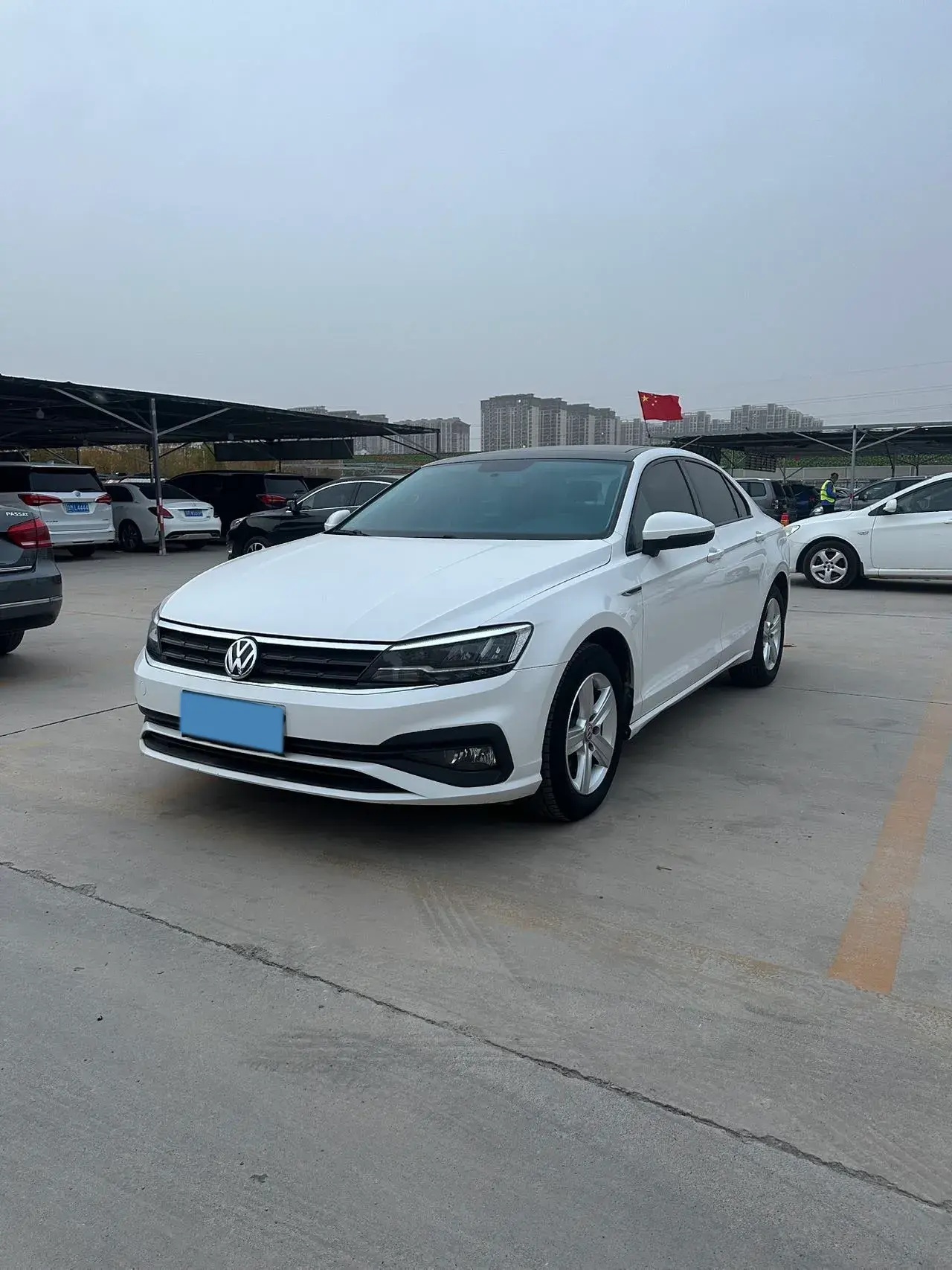 2019 VOLKSWAGEN LAMANDO view 1