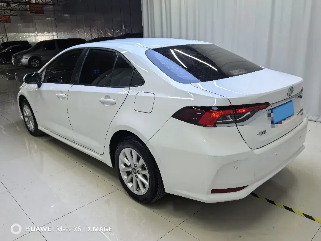 2021 TOYOTA COROLLA thumbnail 4