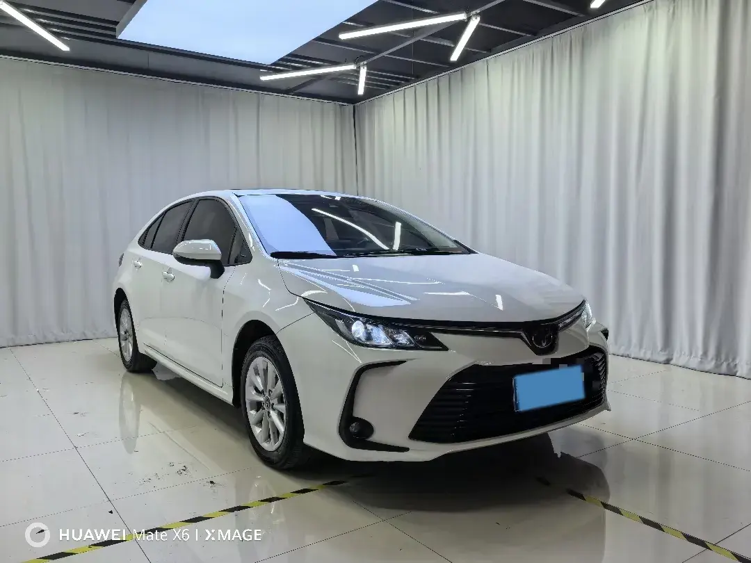 2021 TOYOTA COROLLA thumbnail 3