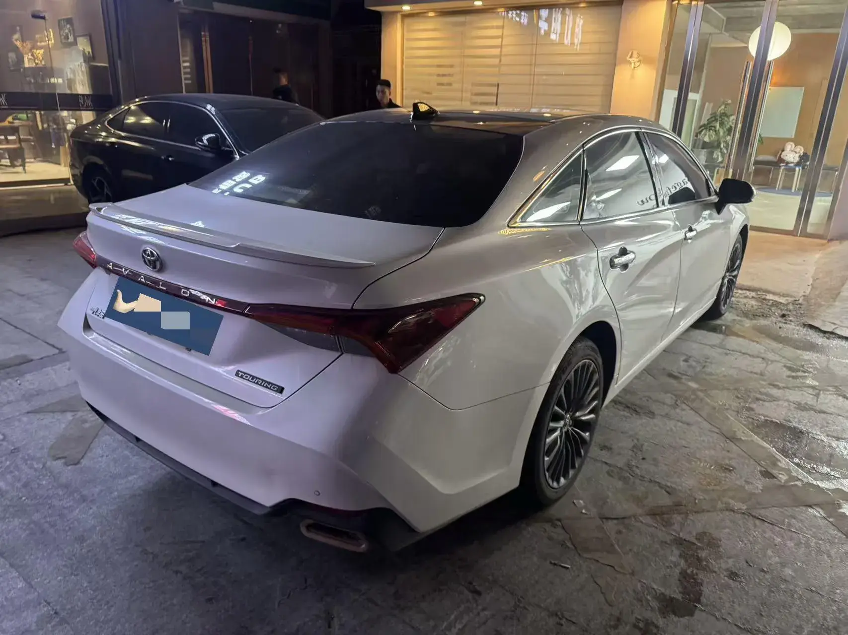 2019 TOYOTA AVALON thumbnail 4