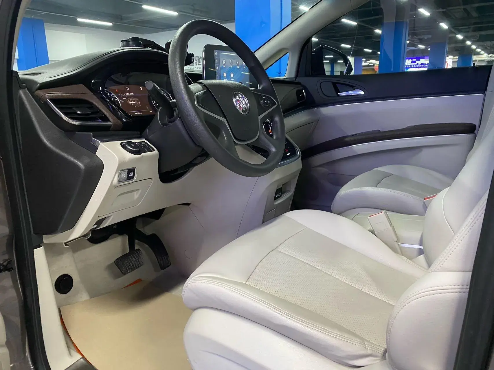 2023 BUICK GL8 thumbnail 4