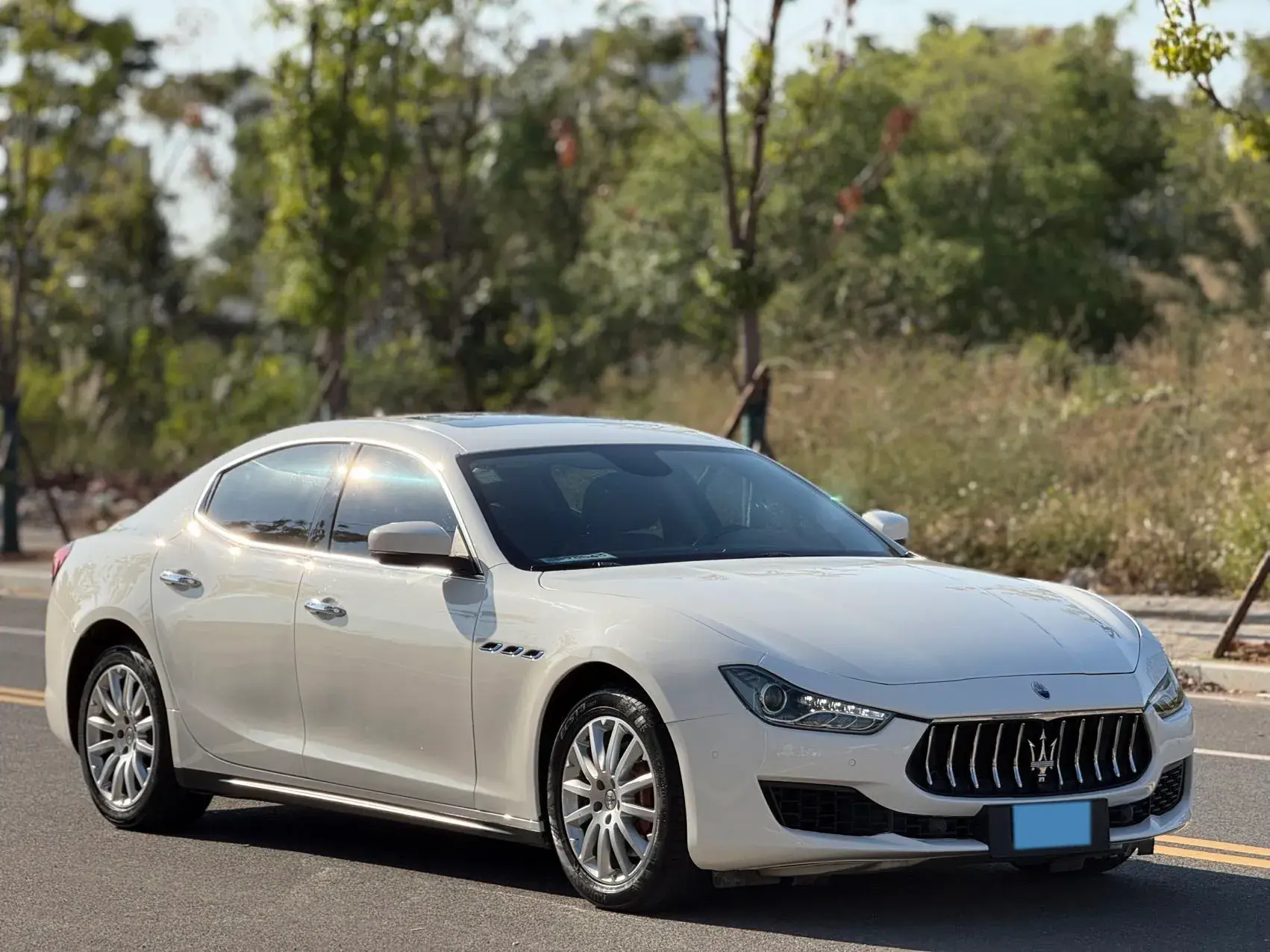 2021 MASERATI GHIBLI thumbnail 3
