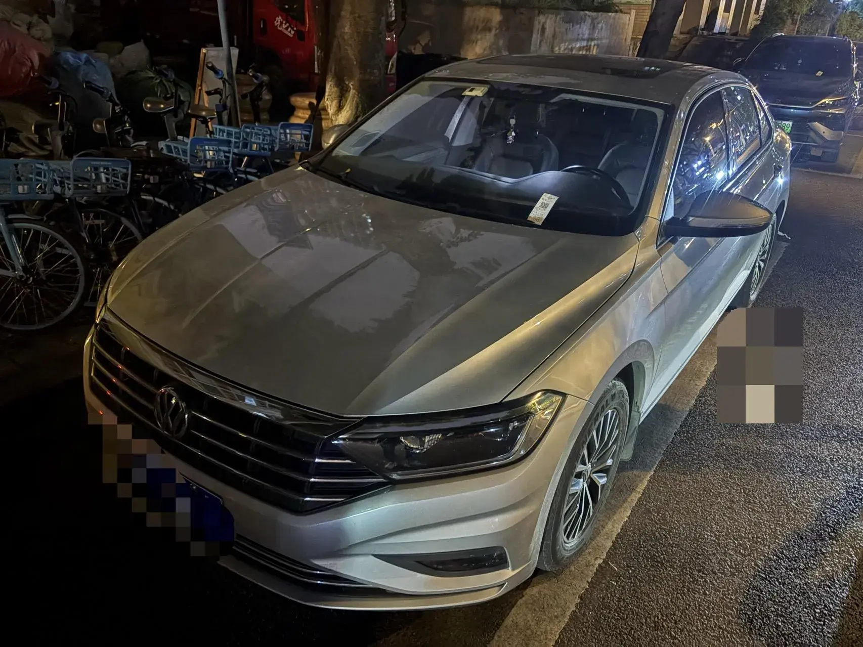 2019 VOLKSWAGEN SAGITAR view 1