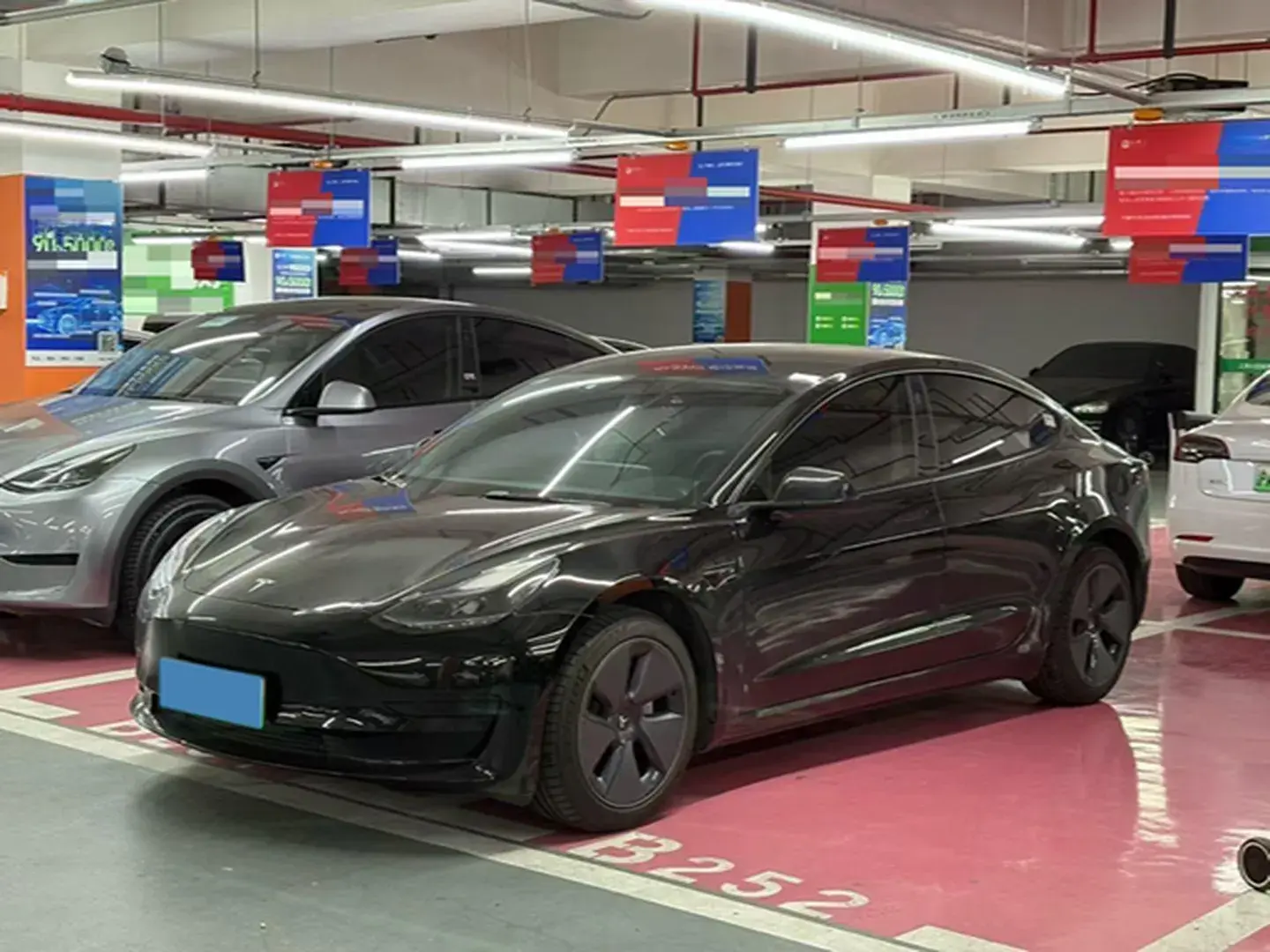 2022 TESLA MODEL view 1