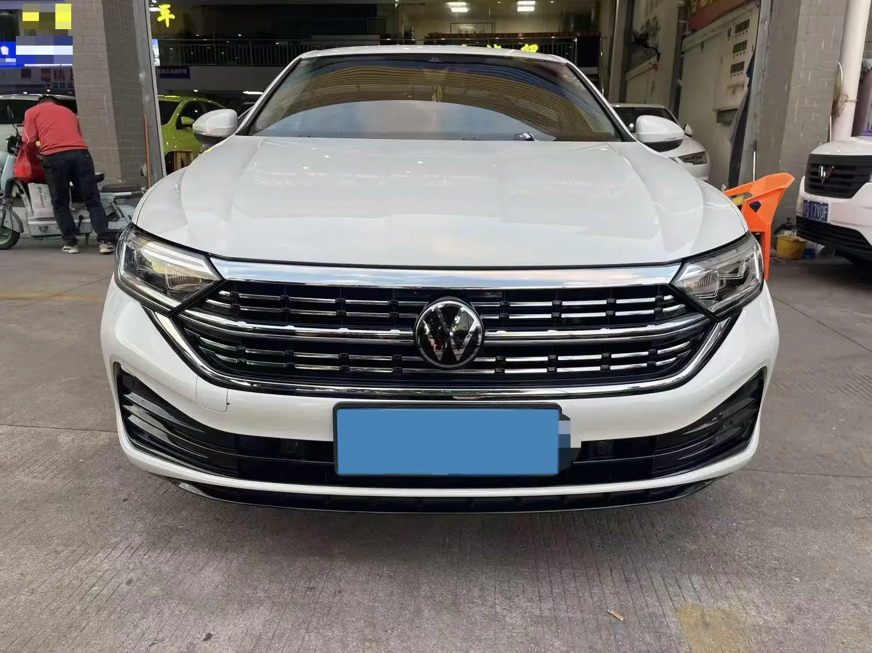 2023 VOLKSWAGEN SAGITAR thumbnail 2