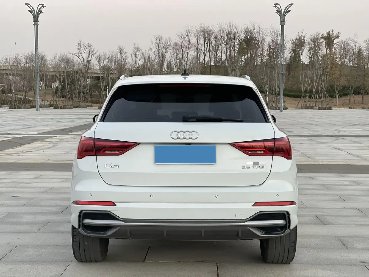 2021 Audi Q3 1.4T 150HP L4 7DCT,autocango,china used car exporter,china ev exporter,chinese used car exporter,chinese used ev exporter