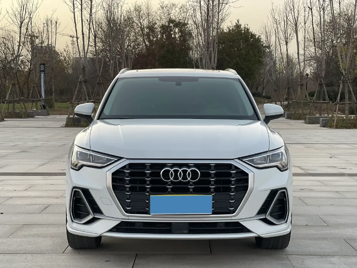 2021 Audi Q3 1.4T 150HP L4 7DCT,autocango,china used car exporter,china ev exporter,chinese used car exporter,chinese used ev exporter