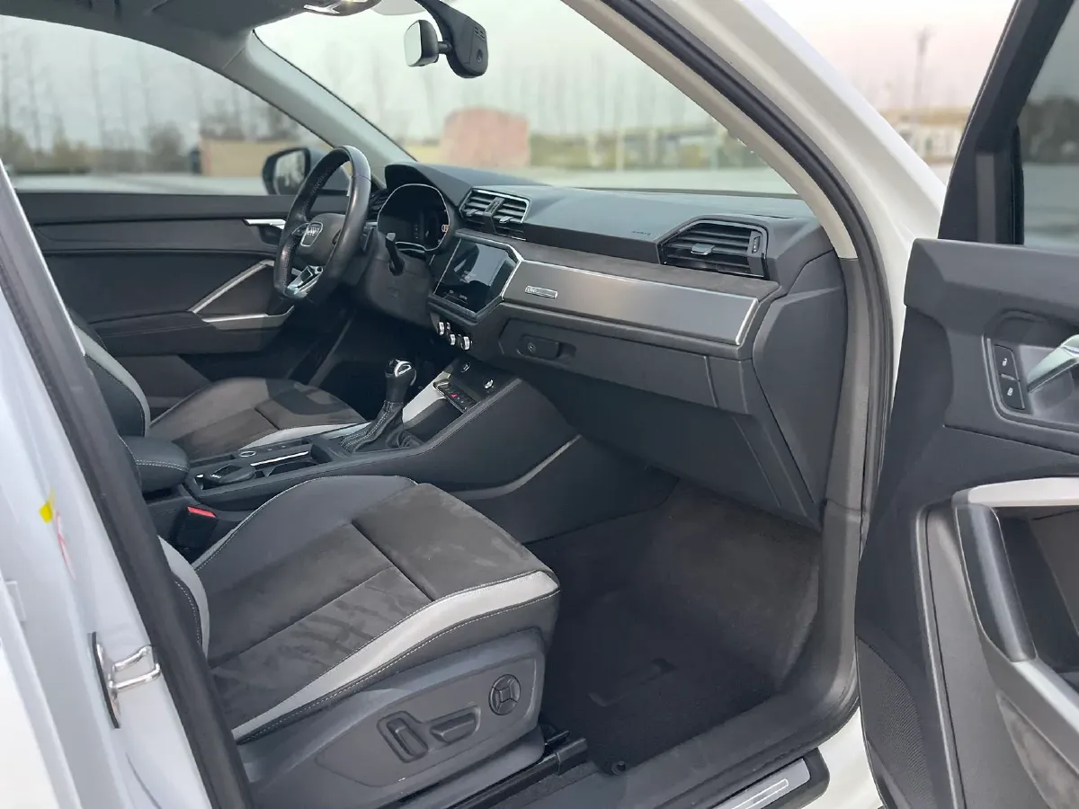 2021 Audi Q3 1.4T 150HP L4 7DCT,autocango,china used car exporter,china ev exporter,chinese used car exporter,chinese used ev exporter