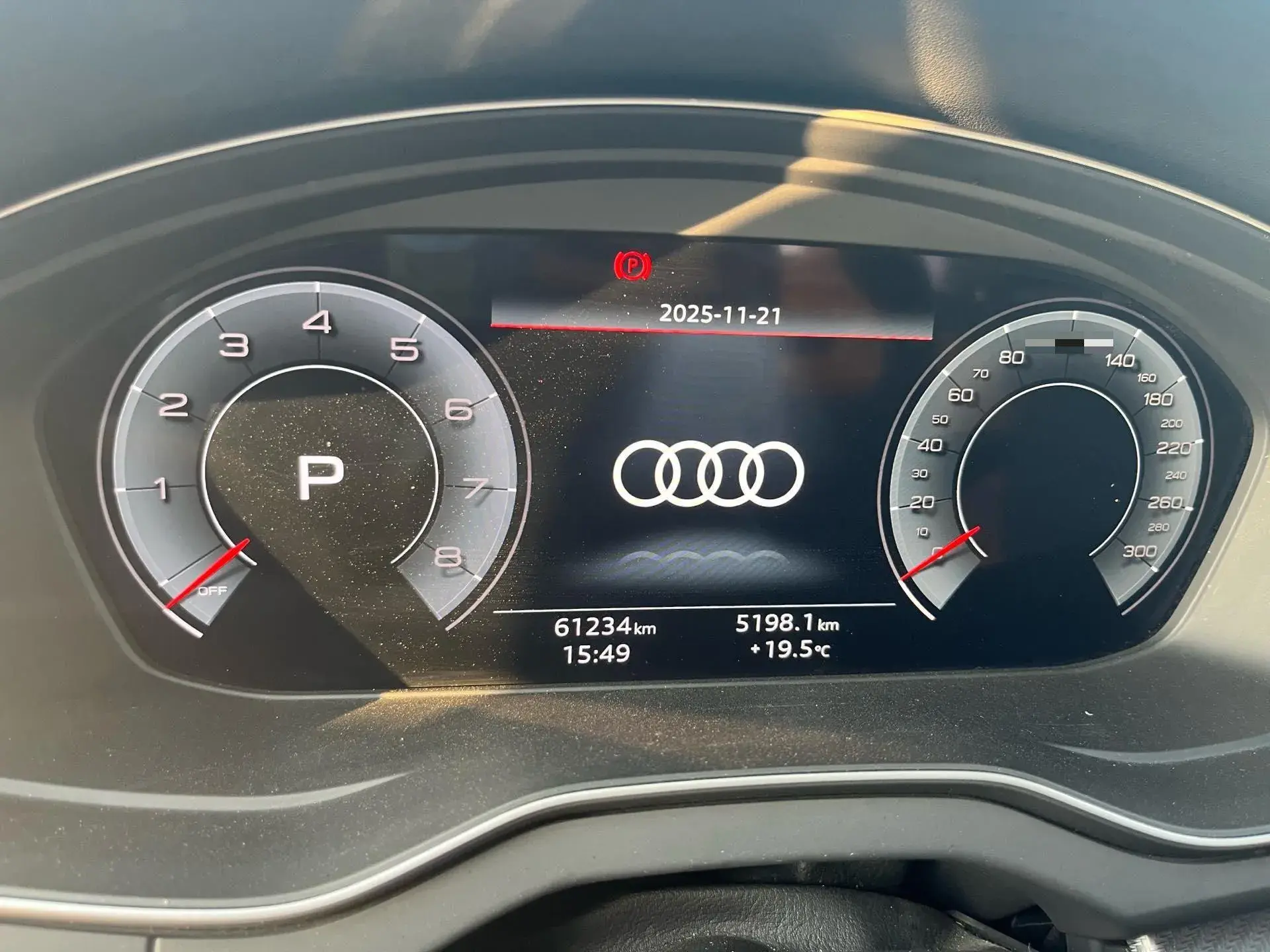 2023 AUDI Q5L thumbnail 3