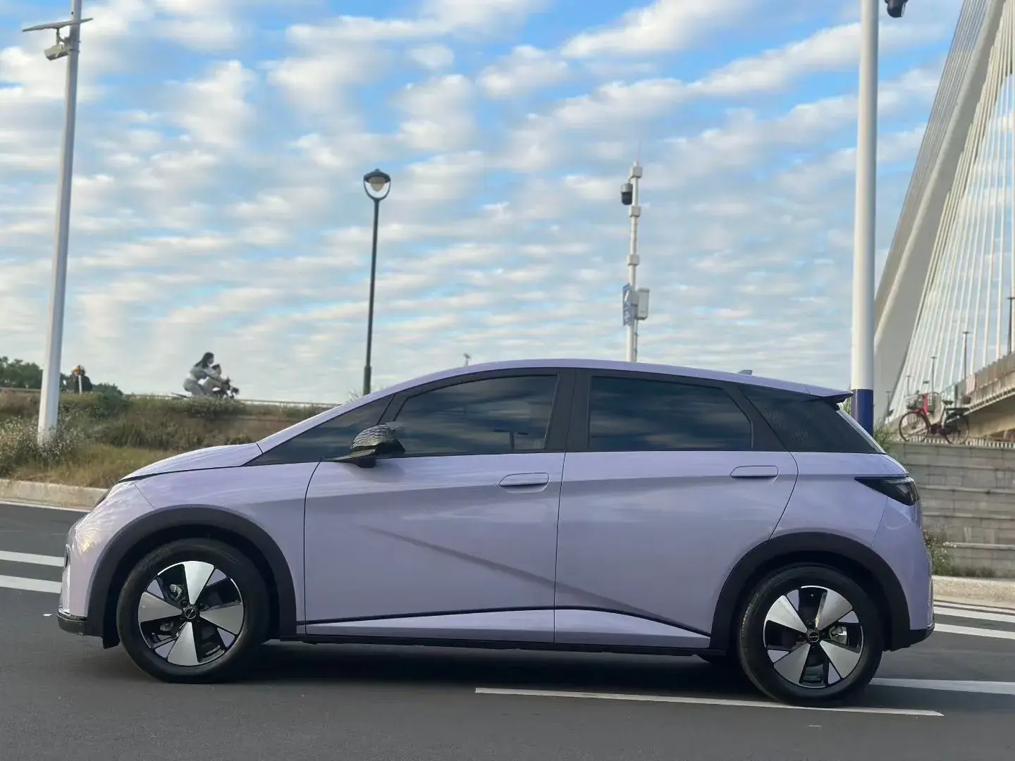 2023 BYD DOLPHIN thumbnail 4