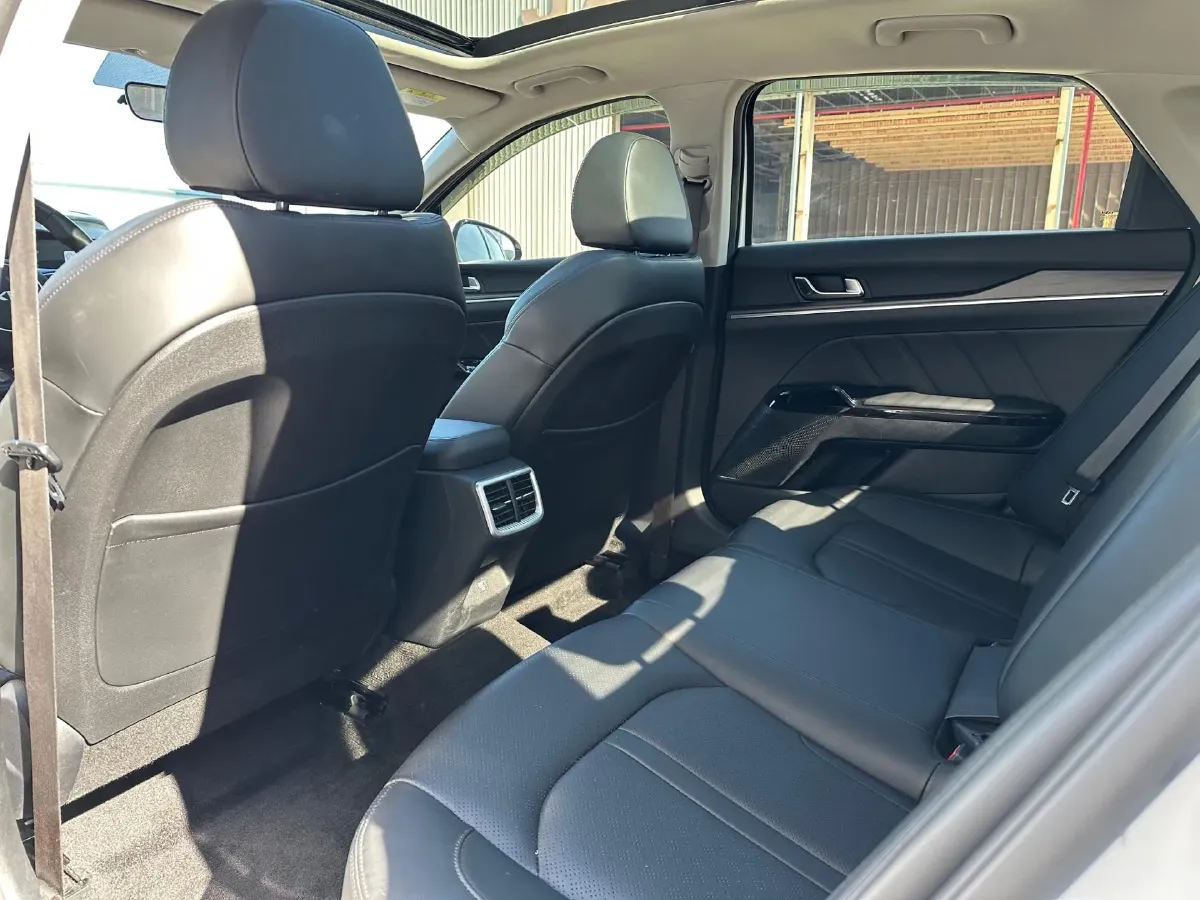 2021 Kia K5 1.5T 170HP L4 7DCT,autocango,china used car exporter,china ev exporter,chinese used car exporter,chinese used ev exporter