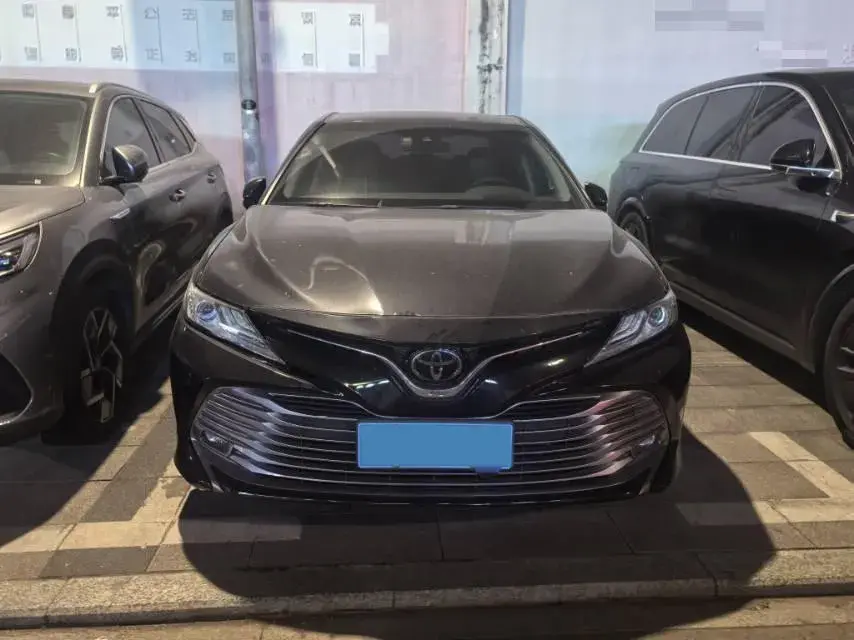 2019 TOYOTA CAMRY thumbnail 2