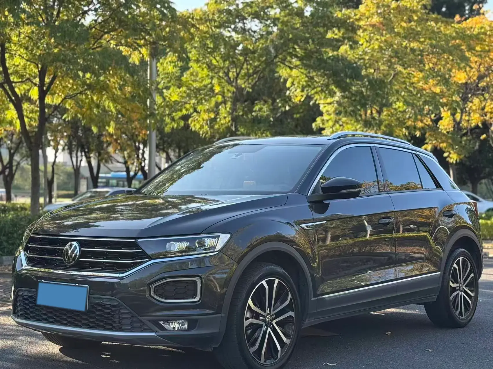 2021 VOLKSWAGEN T-ROC view 1