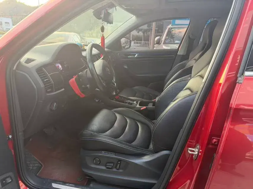 2019 SKODA KODIAK thumbnail 4