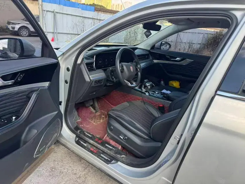 2022 HONGQI HS5 thumbnail 4