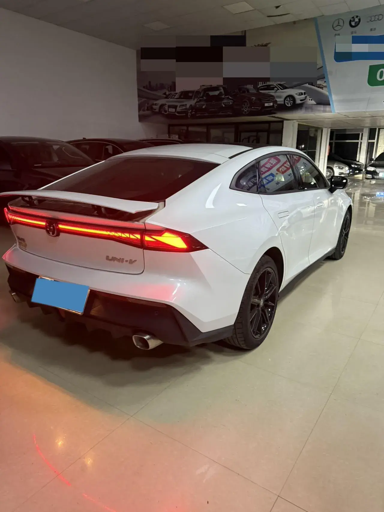 2022 CHANGAN UNI-V thumbnail 2