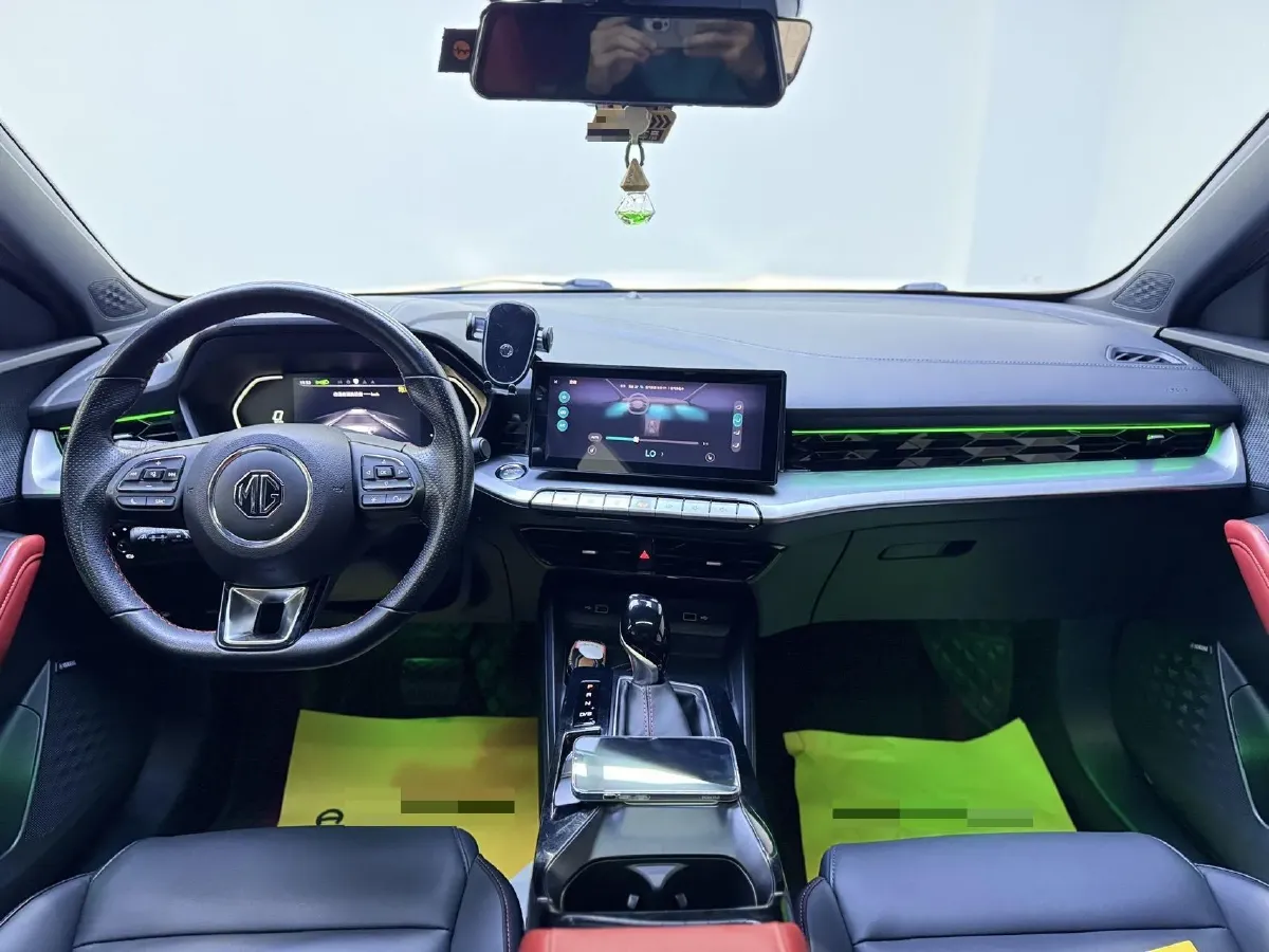 2022 MG 5 1.5L 120HP L4 CVT,autocango,china used car exporter,china ev exporter,chinese used car exporter,chinese used ev exporter