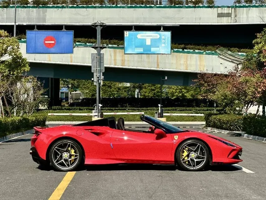 2019 Ferrari F8 3.9T 720HP V8 7DCT,autocango,china used car exporter,china ev exporter,chinese used car exporter,chinese used ev exporter