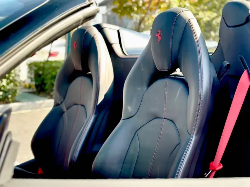 2019 Ferrari F8 3.9T 720HP V8 7DCT,autocango,china used car exporter,china ev exporter,chinese used car exporter,chinese used ev exporter