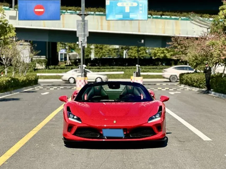 2019 Ferrari F8 3.9T 720HP V8 7DCT,autocango,china used car exporter,china ev exporter,chinese used car exporter,chinese used ev exporter