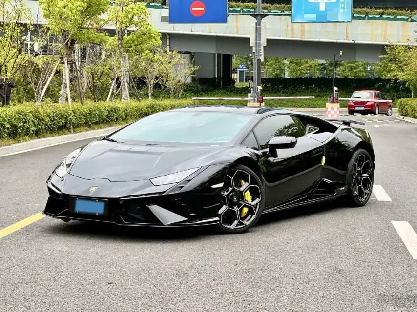 2023 Lamborghini Huracán 5.2L 640HP V10 7DCT
