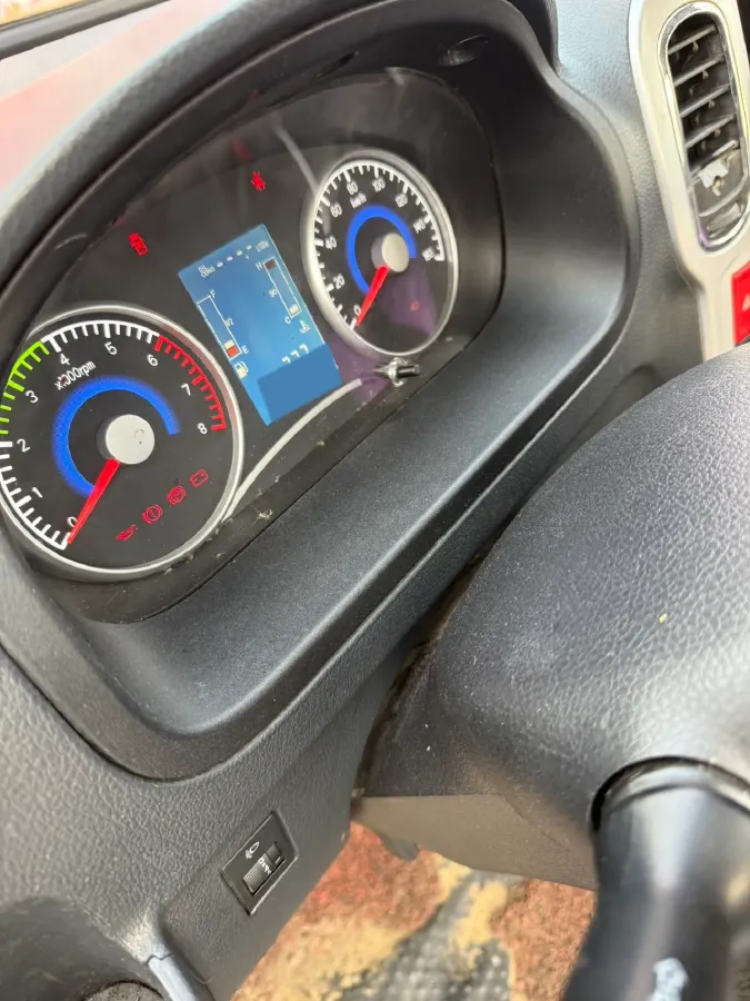 2017 DongFeng Forthing Joyear X5 1.6L 122HP L4 5MT,autocango,china used car exporter,china ev exporter,chinese used car exporter,chinese used ev exporter