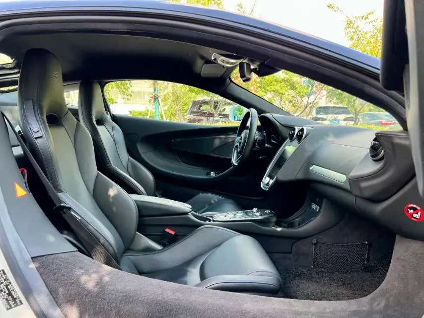 2019 McLaren GT 4.0T 620HP V8 7DCT,autocango,china used car exporter,china ev exporter,chinese used car exporter,chinese used ev exporter