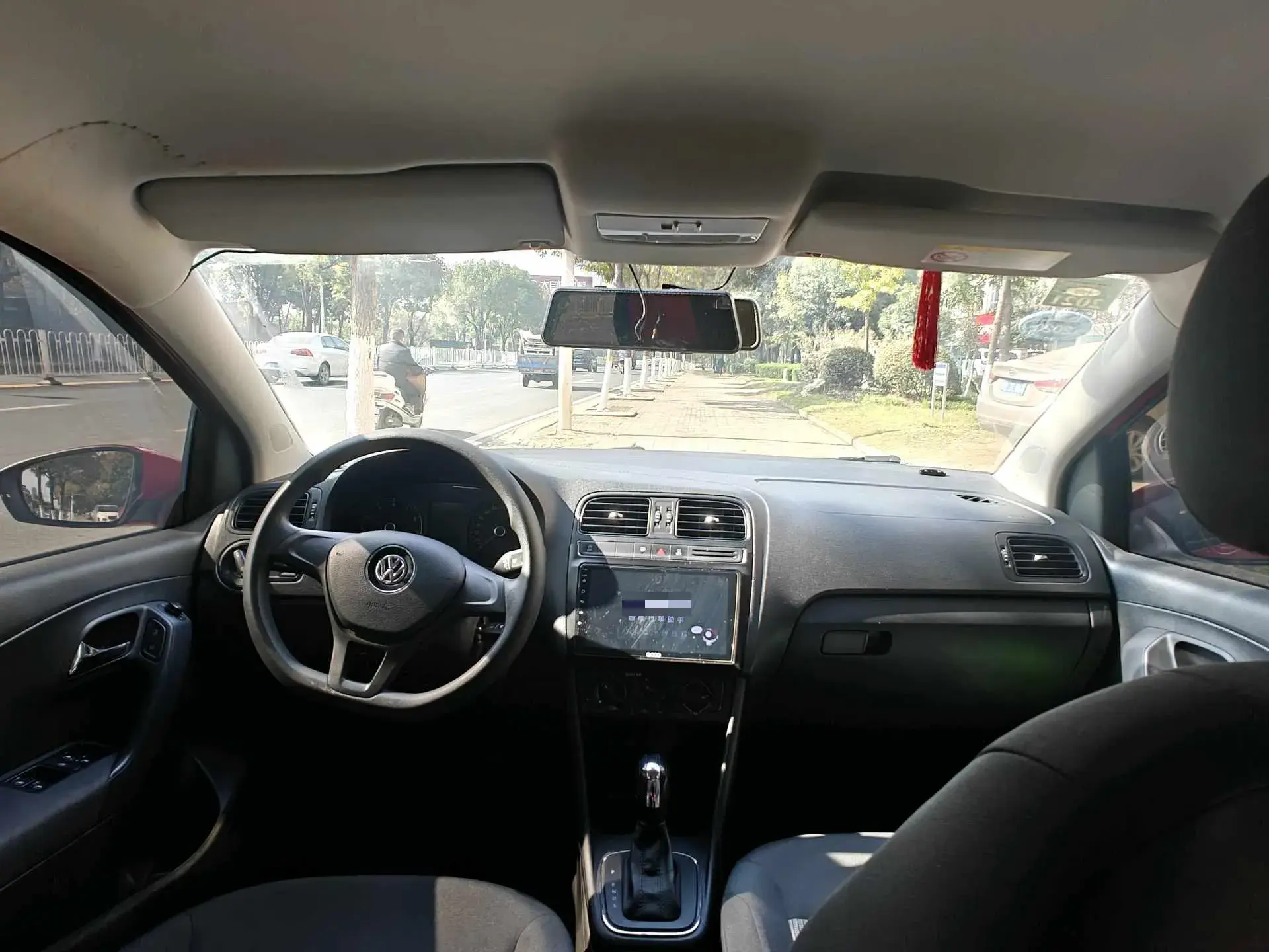 2018 VOLKSWAGEN POLO thumbnail 4