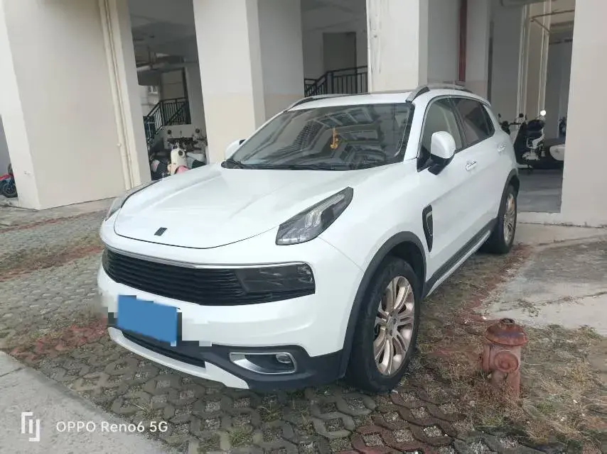 2018 LYNK&CO 01 2.0T 190HP L4 6AT