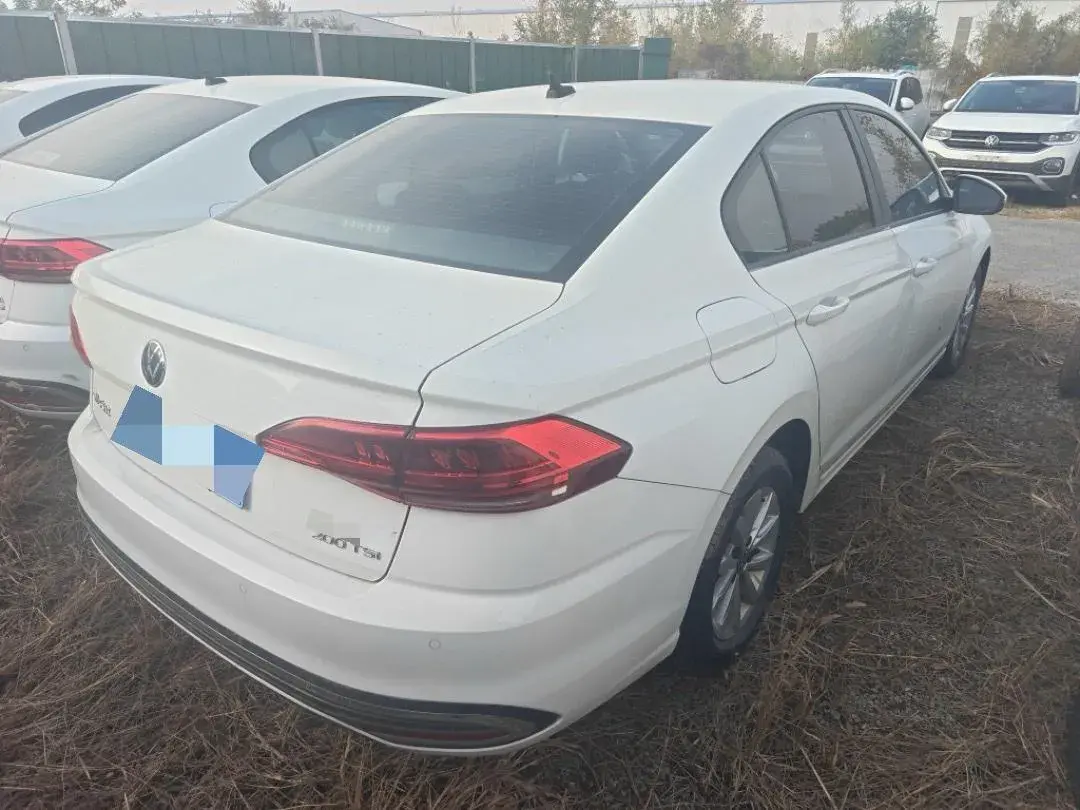 2023 VOLKSWAGEN BORA thumbnail 4