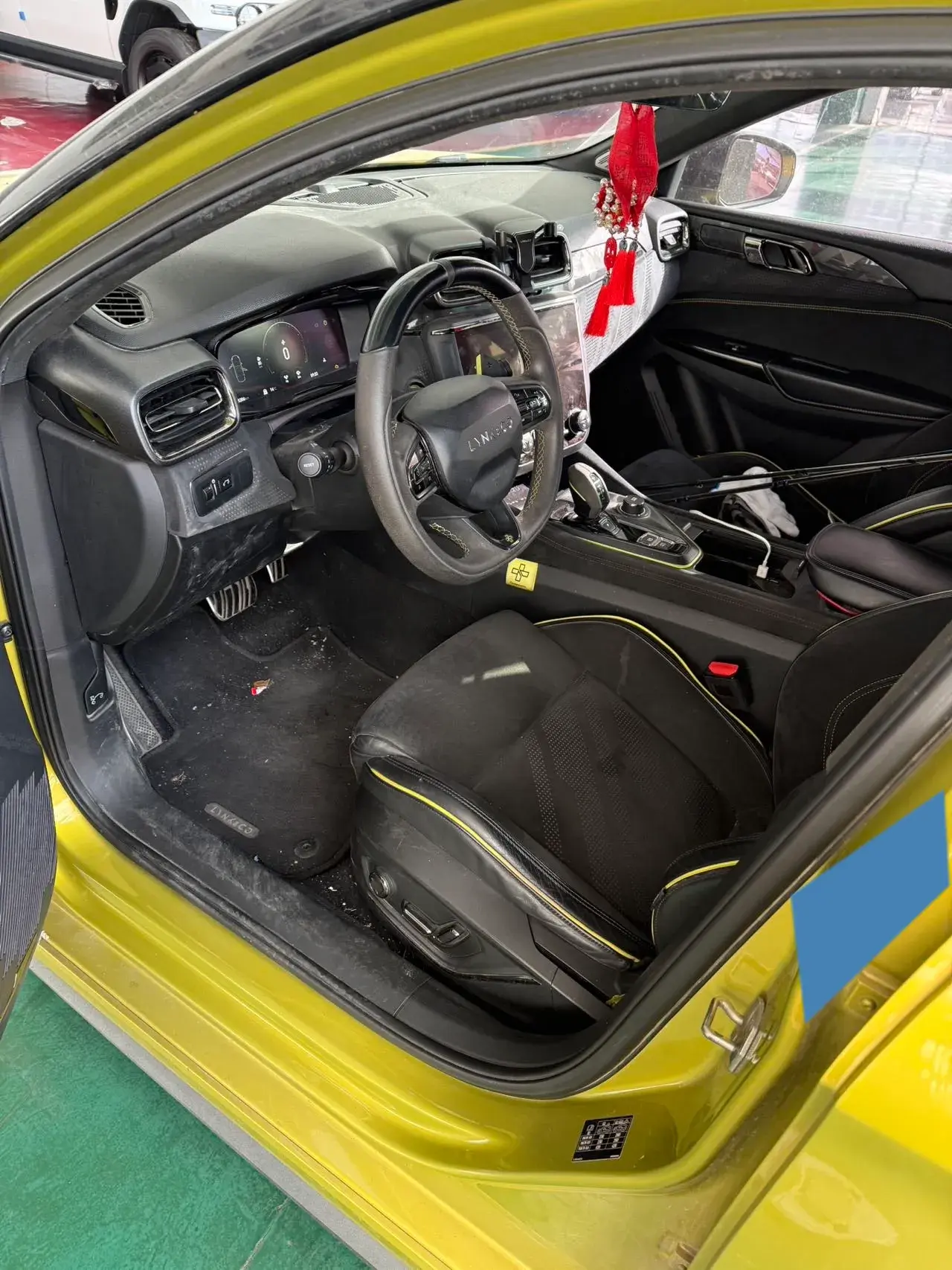 2019 LYNK&CO 03 thumbnail 4