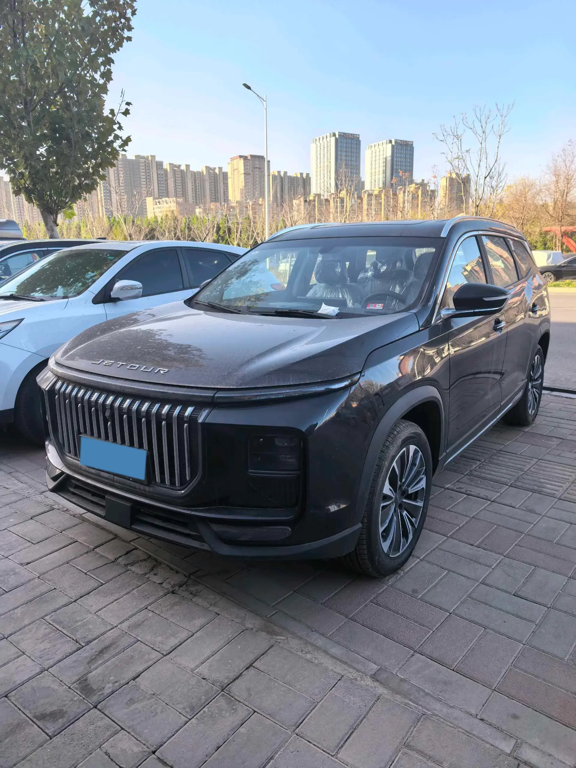 2025 JETOUR X90 view 1